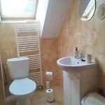Drevenica U Holtana Oscadnica