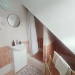 Drevenica U Holtana Διαμέρισμα Oscadnica