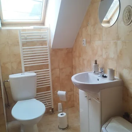 Drevenica U Holtana أوسكادنيكا