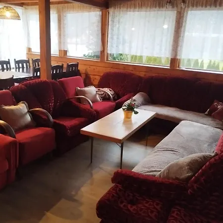 Drevenica U Holtana * أوسكادنيكا