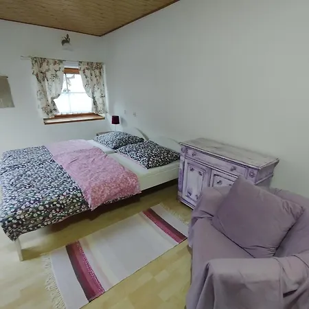 Drevenica U Holtana Apartment *