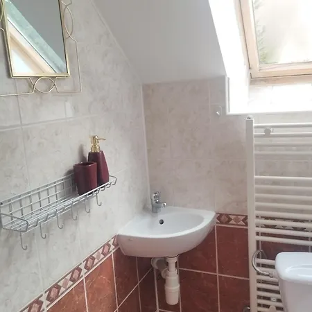 Drevenica U Holtana شقة أوسكادنيكا